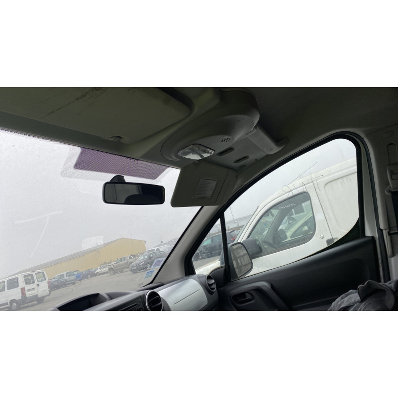 Eclairage de plaque CITROEN BERLINGO 2 Photo n°15