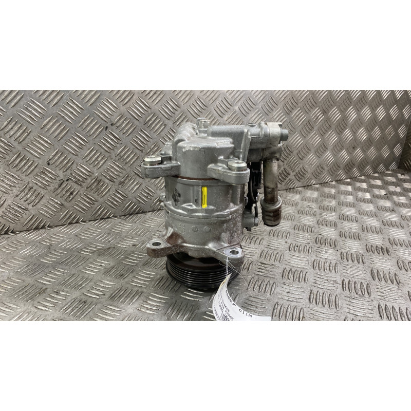 Compresseur clim BMW SERIE 1 F20 Photo n°1