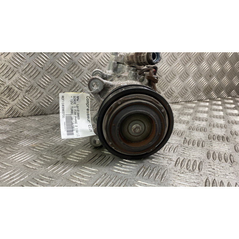Compresseur clim BMW SERIE 1 F20 Photo n°3