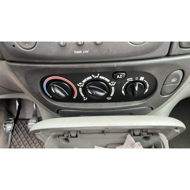 Porte avant droit RENAULT SCENIC 1 Photo n°17