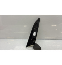 Interrupteur de leve vitre avant droit MAZDA 3 1