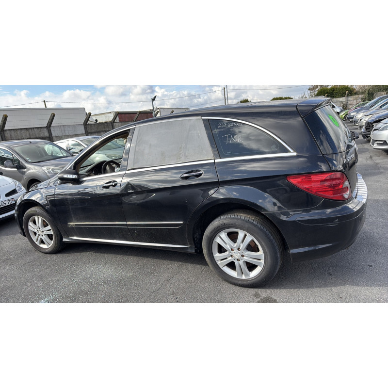 Custode arriere droit MERCEDES CLASSE R 251 Photo n°10