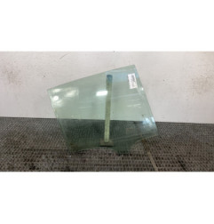 Vitre arriere droit MERCEDES CLASSE R 251 Photo n°1
