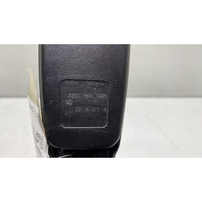 Attache ceinture arriere gauche MERCEDES CLASSE R 251 Photo n°4