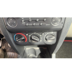 Vitre avant droit RENAULT CLIO 2