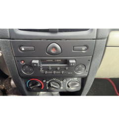 Vitre avant droit RENAULT CLIO 2