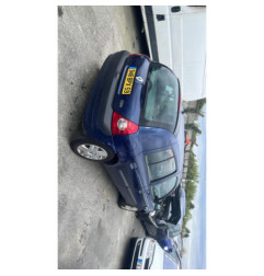Vitre avant droit RENAULT CLIO 2