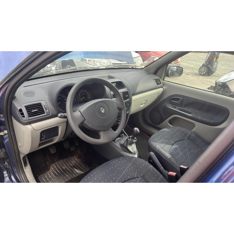 Vitre avant droit RENAULT CLIO 2 Photo n°17