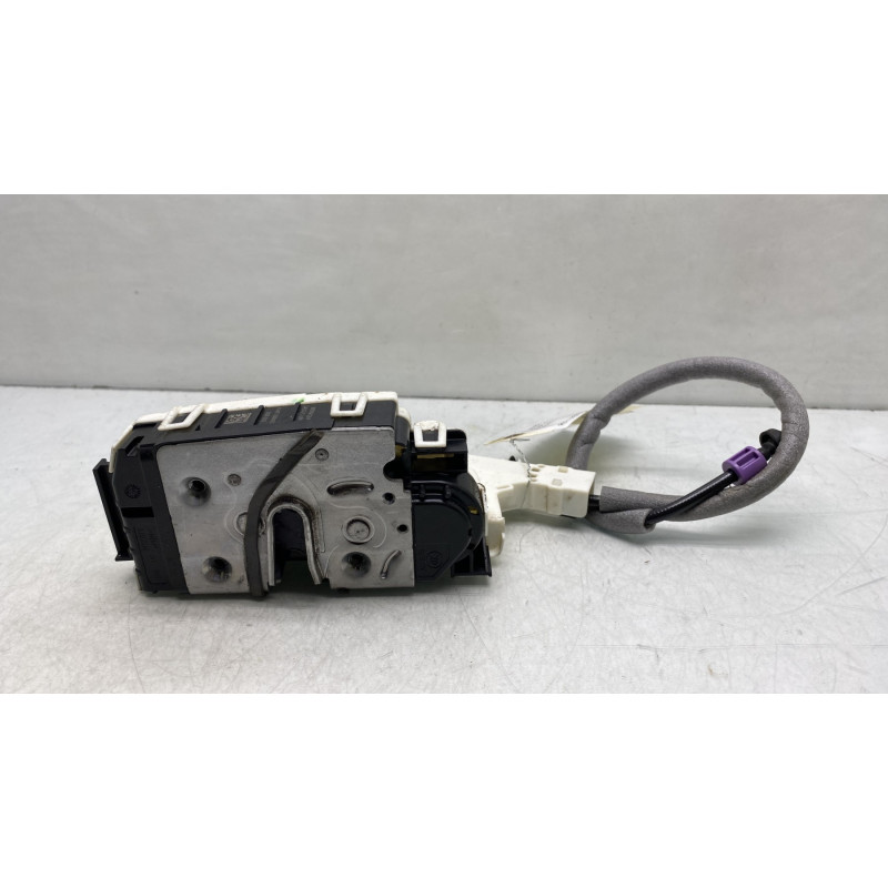 Serrure avant droit MERCEDES CLASSE M 166 Photo n°1