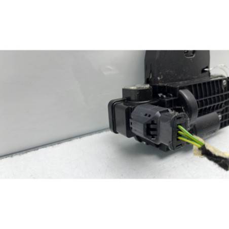 Serrure de coffre PEUGEOT 208 1