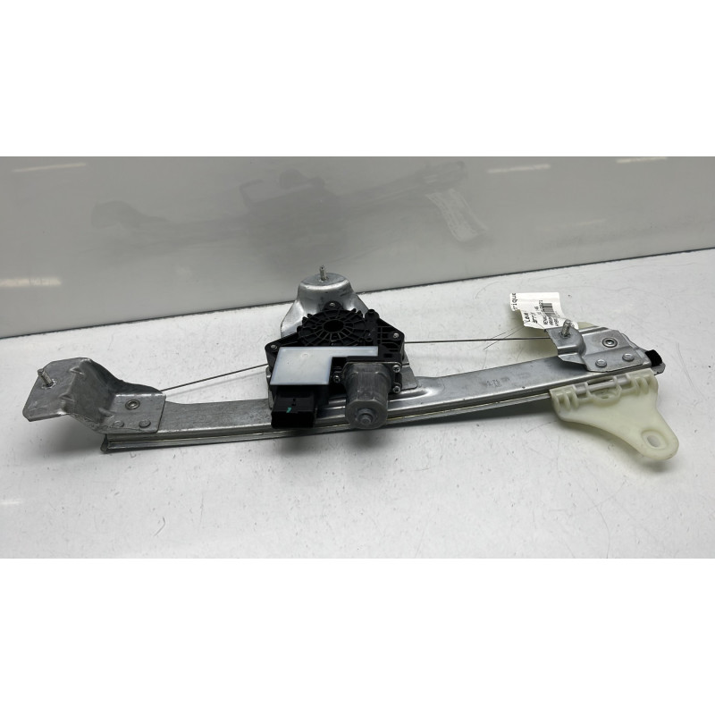 Leve vitre electrique arriere droit RENAULT ARKANA Photo n°1