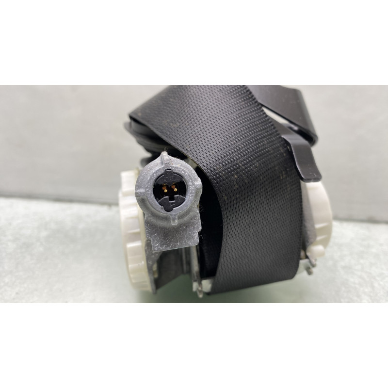 Pretensionneur de ceinture avant droit MERCEDES CLASSE C 204 Photo n°2