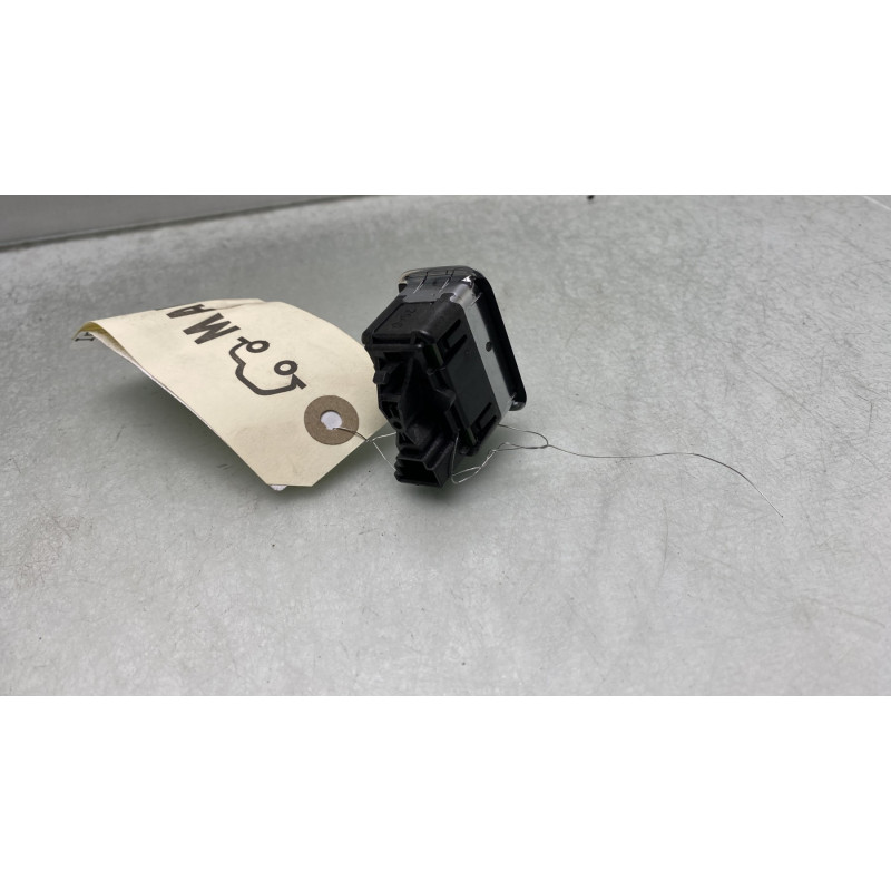 Interrupteur de leve vitre avant droit MERCEDES CLASSE C 204 Photo n°2