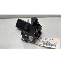 Attache ceinture arriere droit RENAULT CLIO 4