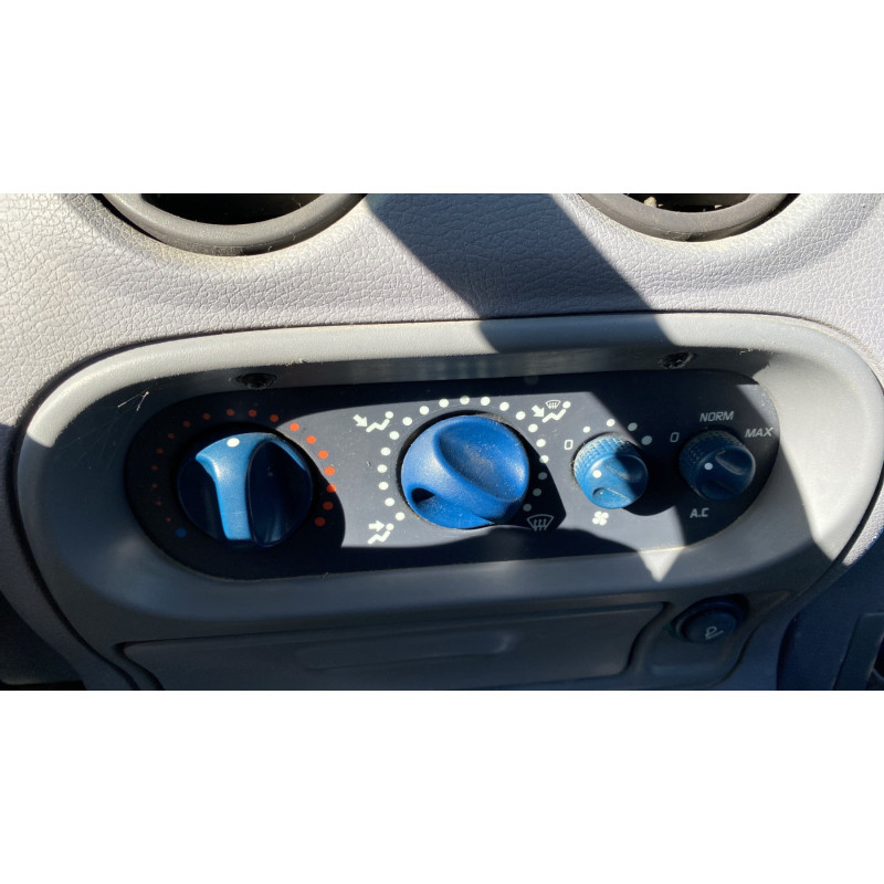 Interrupteur de leve vitre avant gauche RENAULT TWINGO 1 Photo n°19