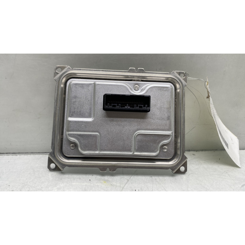 Boitier xenon OPEL CORSA F Photo n°5