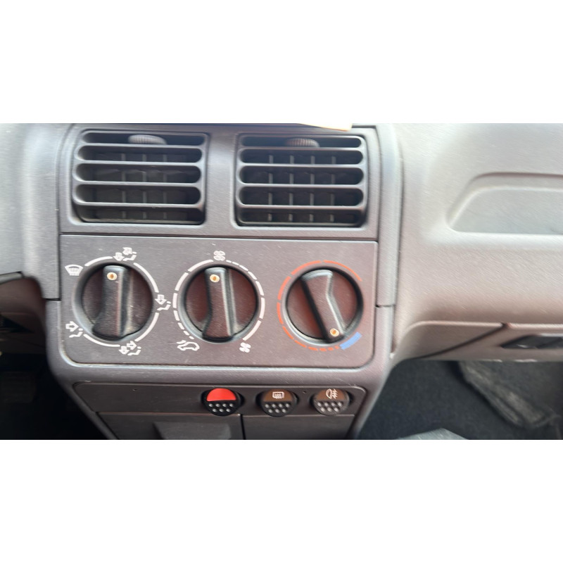 Poignee interieur arriere droit PEUGEOT 205 Photo n°8