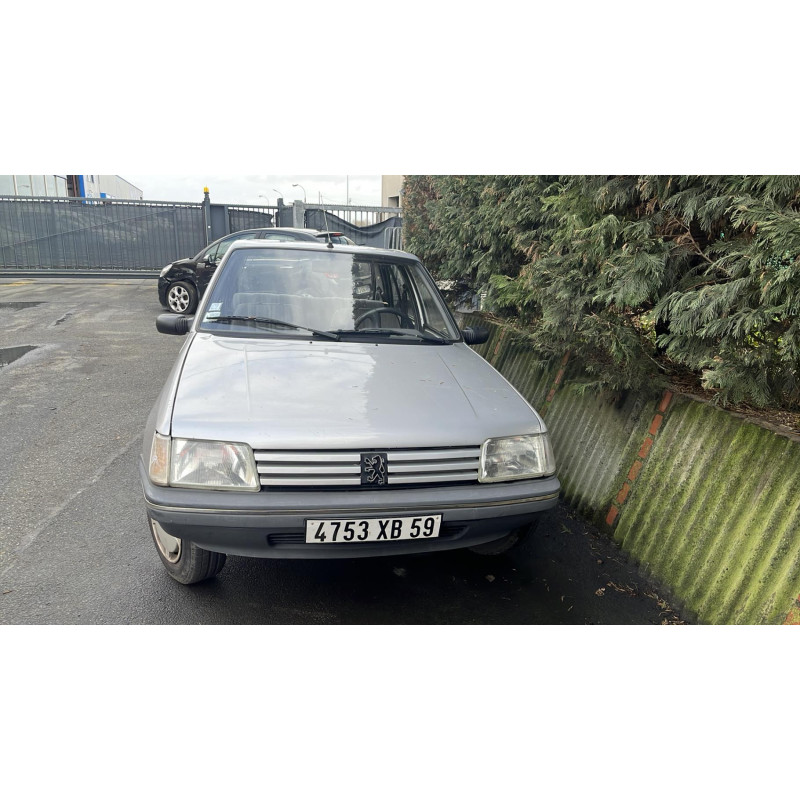 Poignee interieur arriere droit PEUGEOT 205 Photo n°14