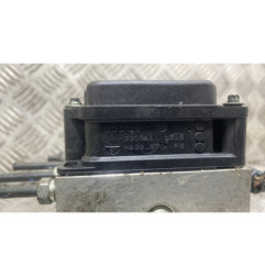 Bloc ABS (freins anti-blocage) TOYOTA AURIS 1