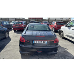 Attache ceinture avant droit PEUGEOT 206