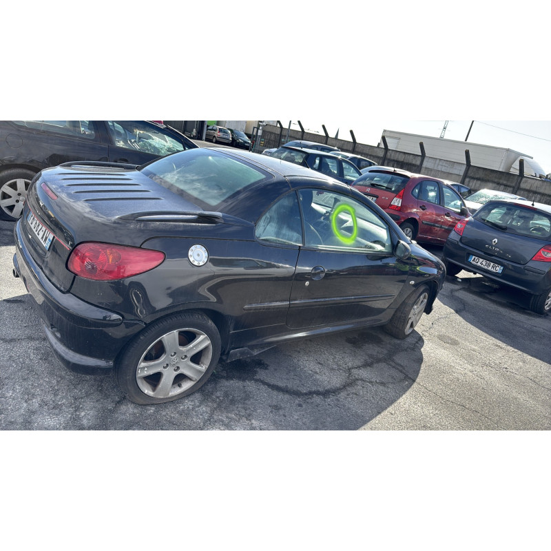 Attache ceinture avant droit PEUGEOT 206 Photo n°10