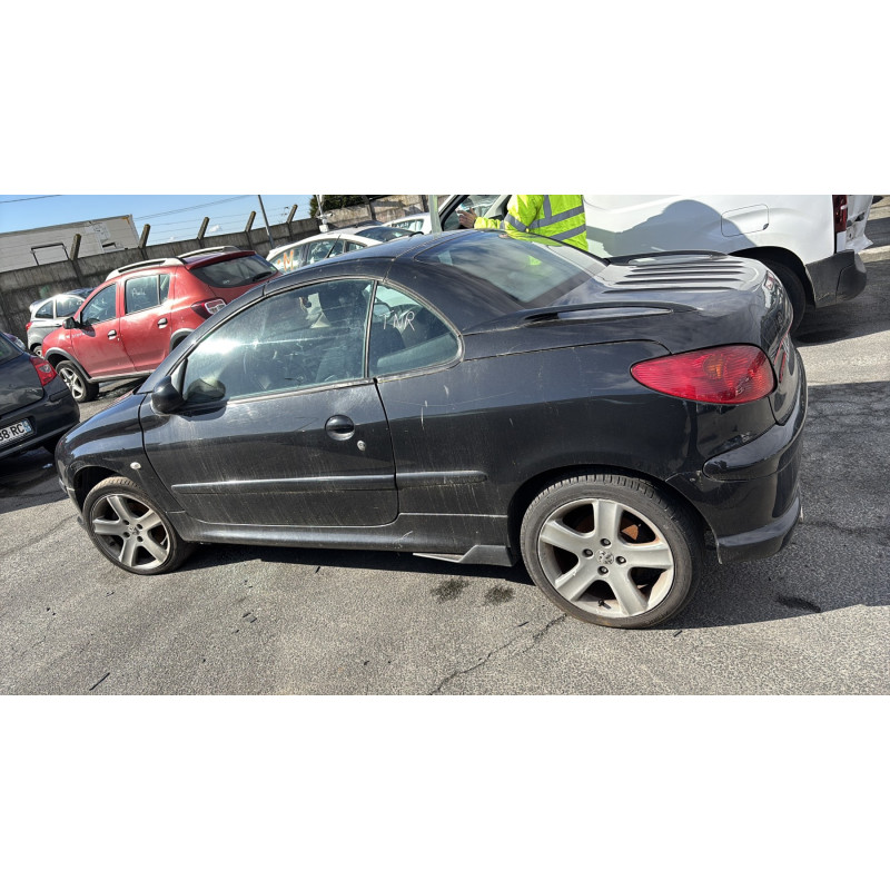 Attache ceinture avant droit PEUGEOT 206 Photo n°11