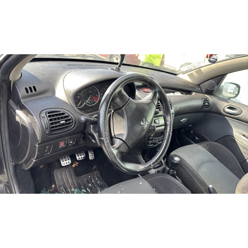 Attache ceinture avant droit PEUGEOT 206 Photo n°14
