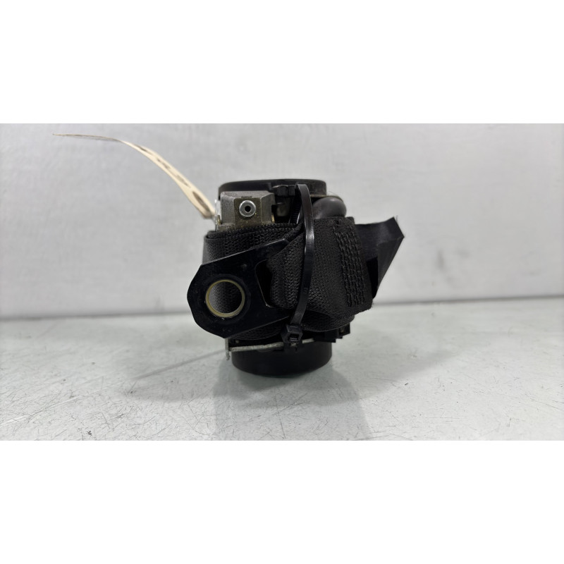 Pretensionneur de ceinture avant droit MITSUBISHI COLT 6 Photo n°4