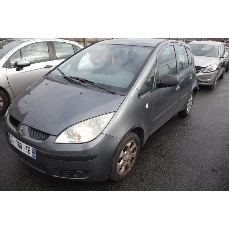 Pretensionneur de ceinture avant droit MITSUBISHI COLT 6 Photo n°11