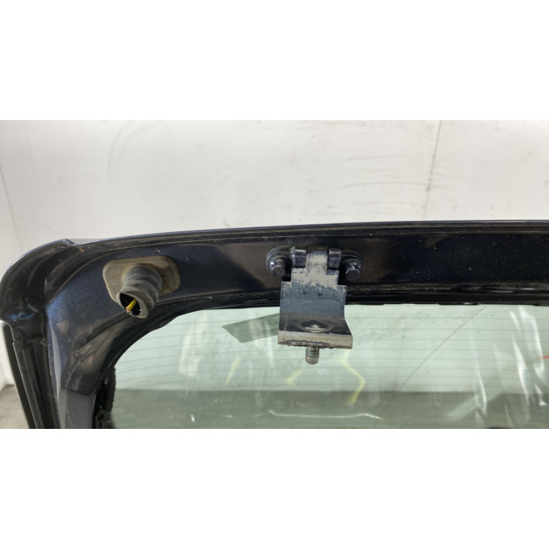 Malle/Hayon arriere VOLKSWAGEN GOLF 5 Photo n°7