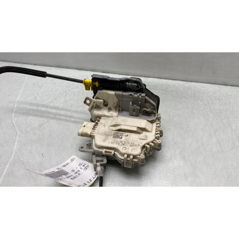 Serrure arriere droit AUDI A4 3 Photo n°3
