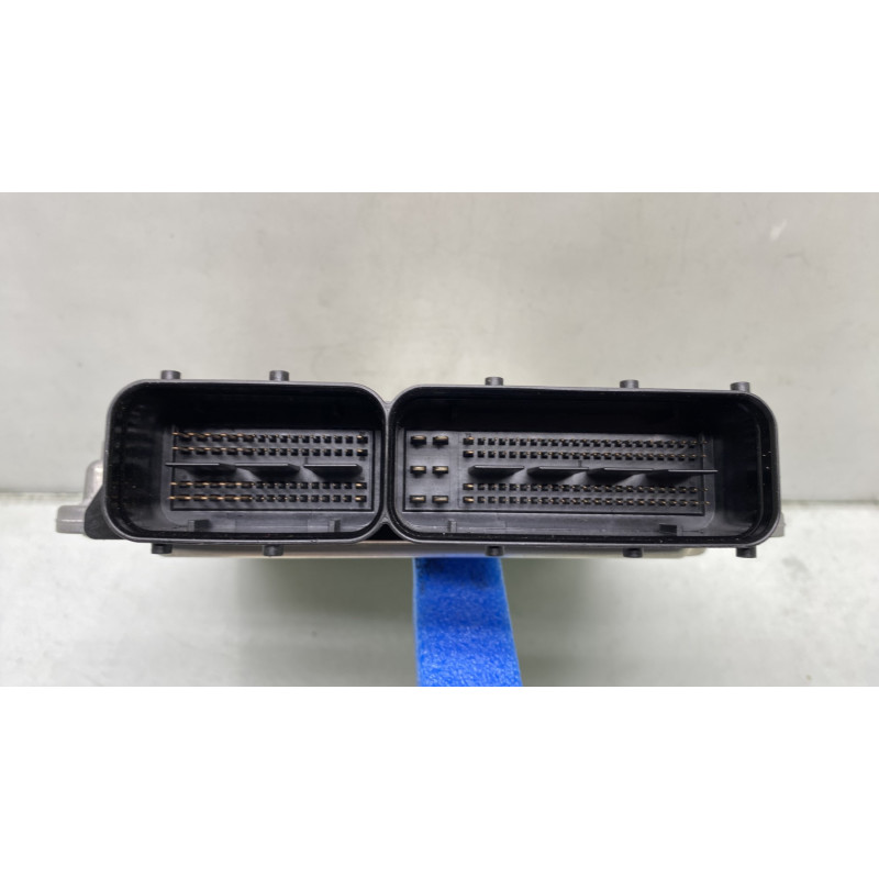 Calculateur moteur AUDI A4 3 Photo n°3