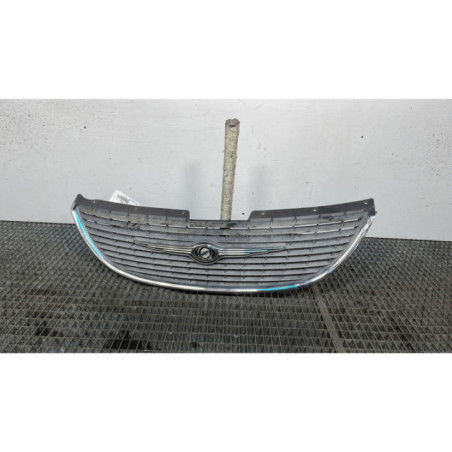 Calandre CHRYSLER GRAND VOYAGER 4 Photo n°1