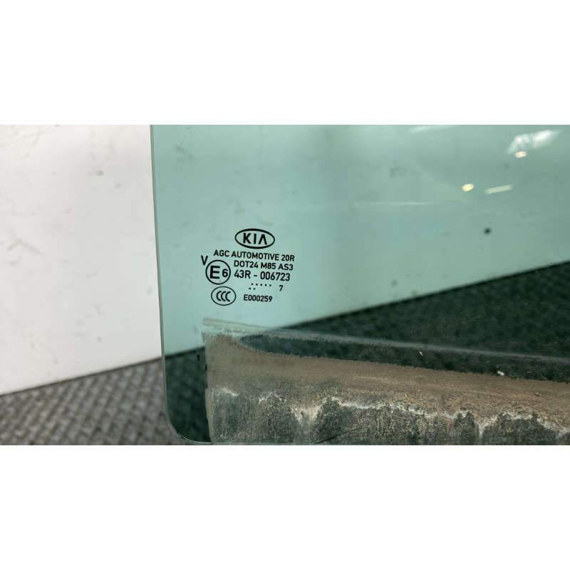 Vitre arriere droit KIA SPORTAGE 4 Photo n°3