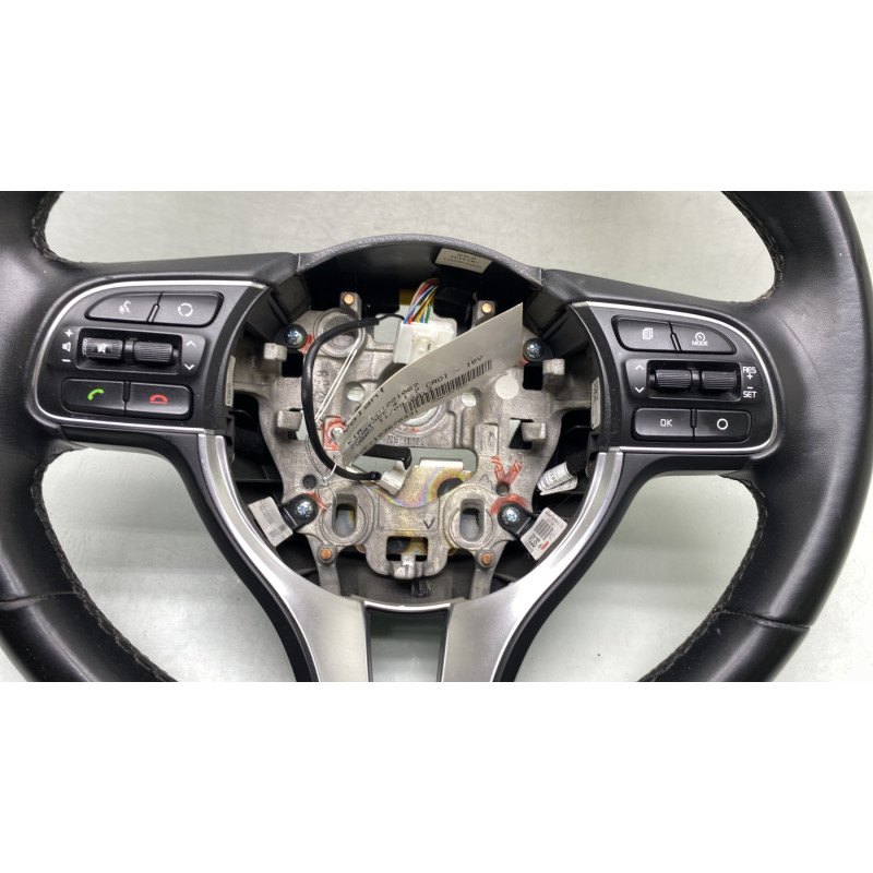 Volant KIA SPORTAGE 4 Photo n°4