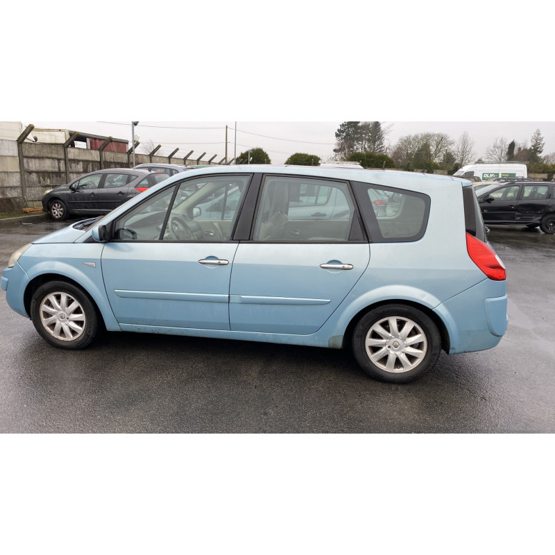 Feu arriere stop central RENAULT GRAND SCENIC 2 Photo n°10