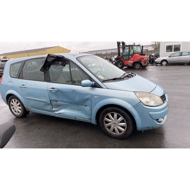 Feu arriere stop central RENAULT GRAND SCENIC 2 Photo n°11