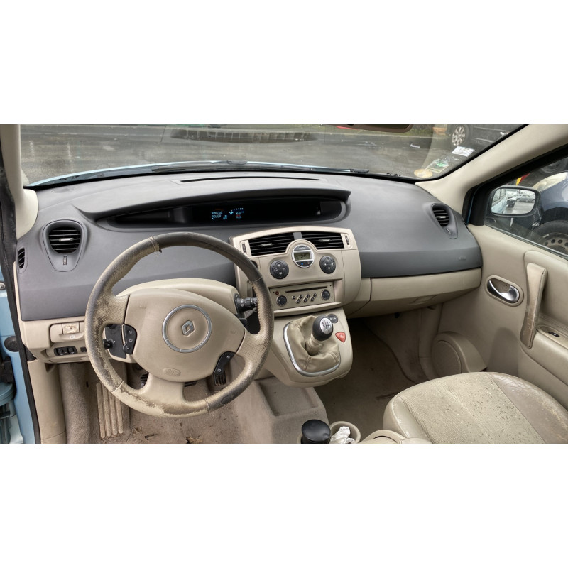 Feu arriere stop central RENAULT GRAND SCENIC 2 Photo n°19