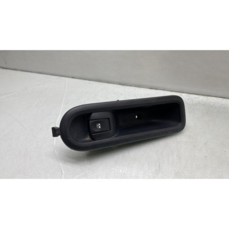 Interrupteur de leve vitre avant droit RENAULT TWINGO 2 Photo n°1