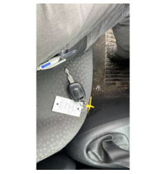 Poignee interieur arriere gauche RENAULT CLIO 2 CAMPUS