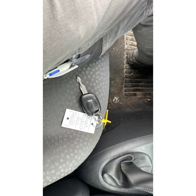 Poignee interieur arriere gauche RENAULT CLIO 2 CAMPUS Photo n°14