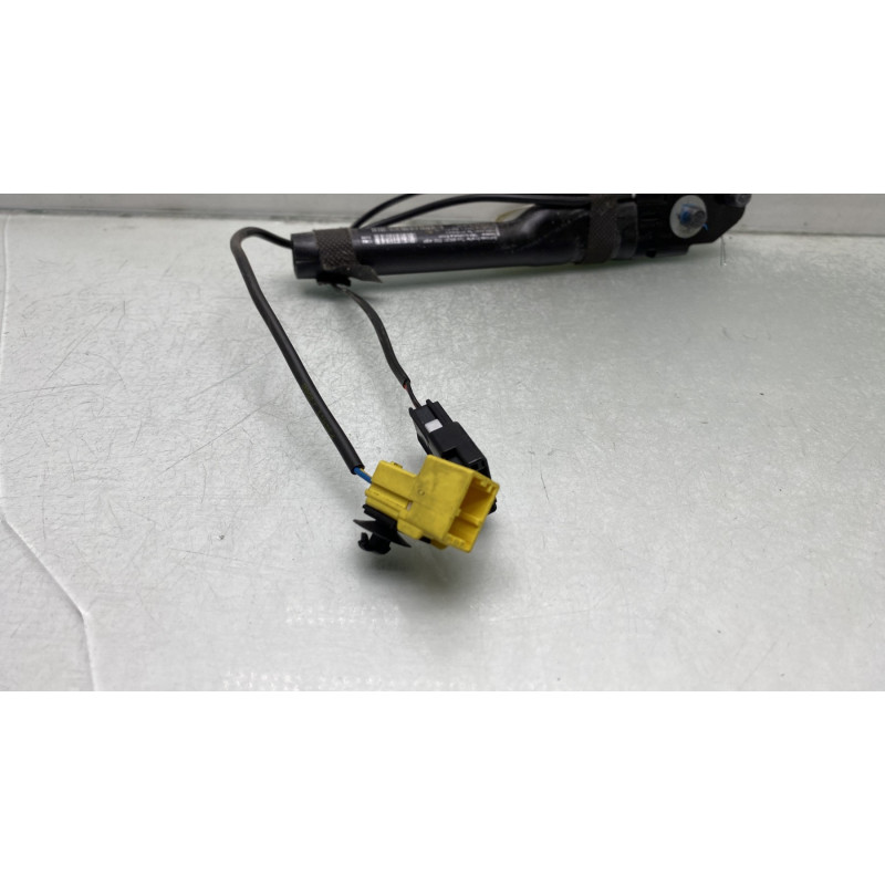 Pretensionneur de ceinture avant gauche OPEL MERIVA B Photo n°3