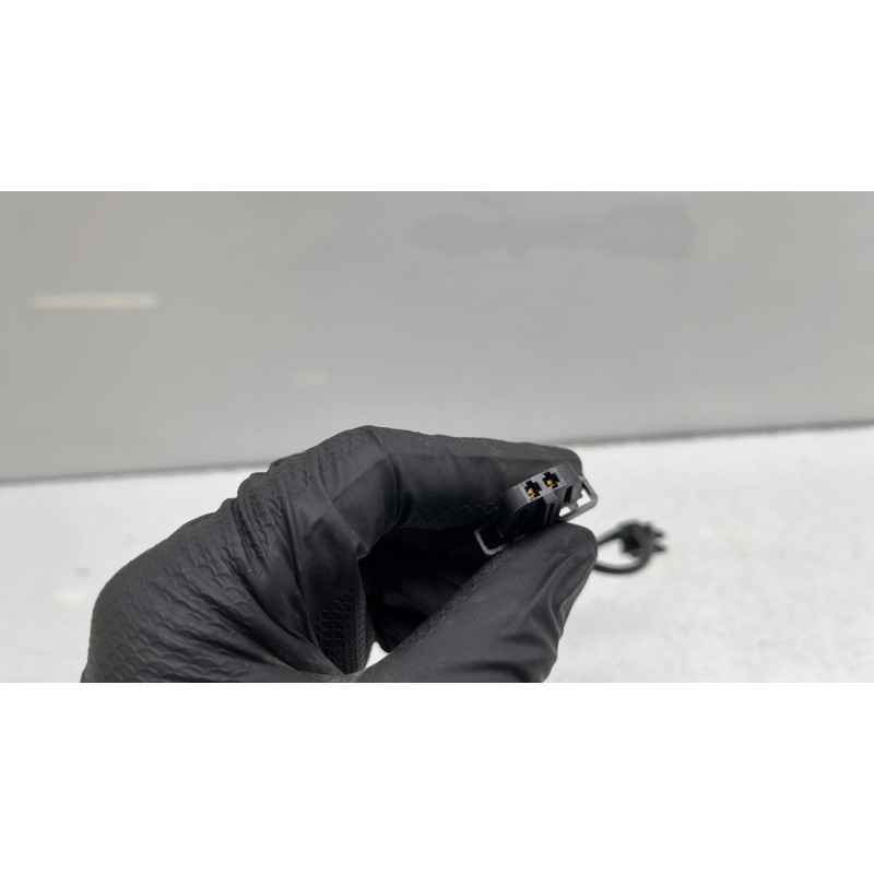 Attache ceinture avant droit AUDI A4 3 Photo n°3