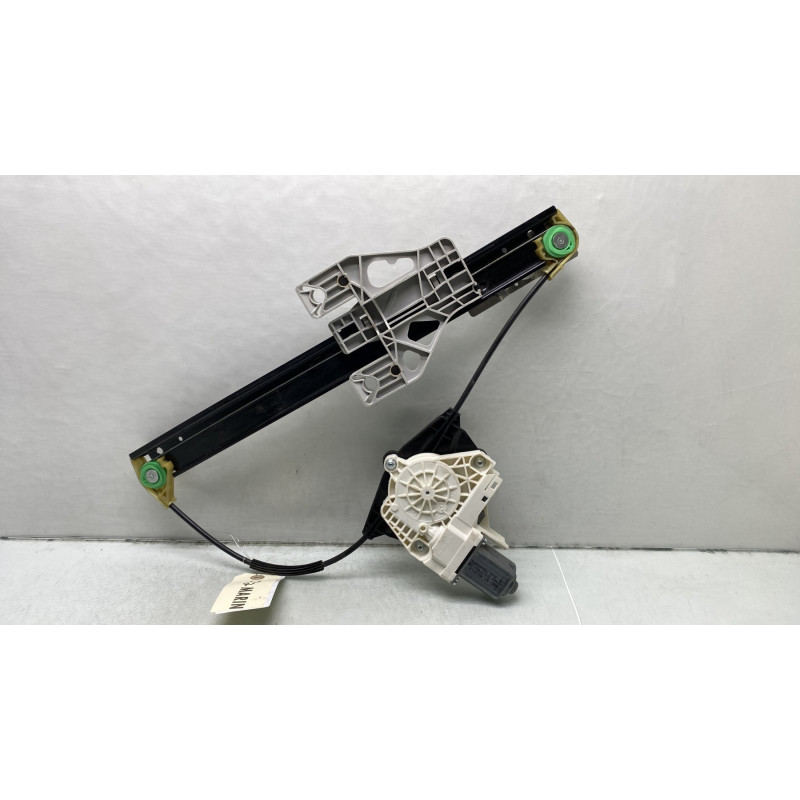 Leve vitre electrique arriere gauche AUDI A4 3 Photo n°1