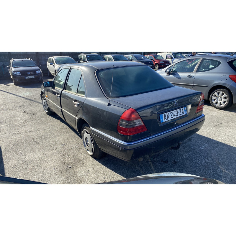 Aile avant droit MERCEDES CLASSE C 202 Photo n°8