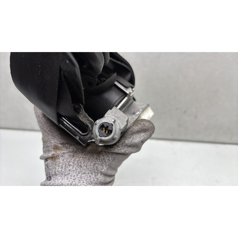 Pretensionneur de ceinture avant droit FORD FIESTA 6 Photo n°4
