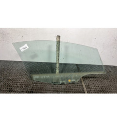 Vitre avant gauche FORD FIESTA 6