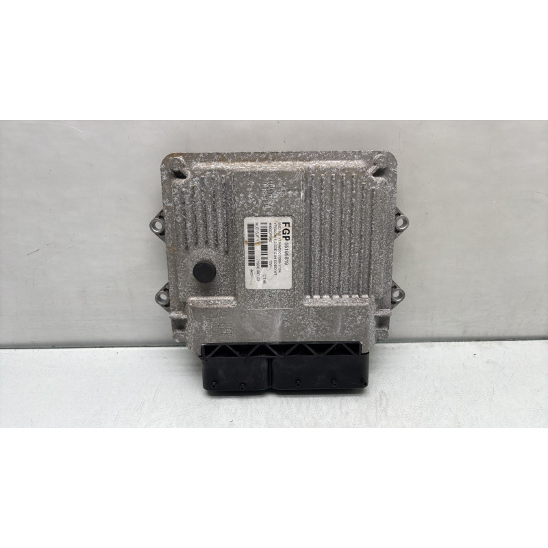 Calculateur moteur LANCIA YPSILON 4 Photo n°1