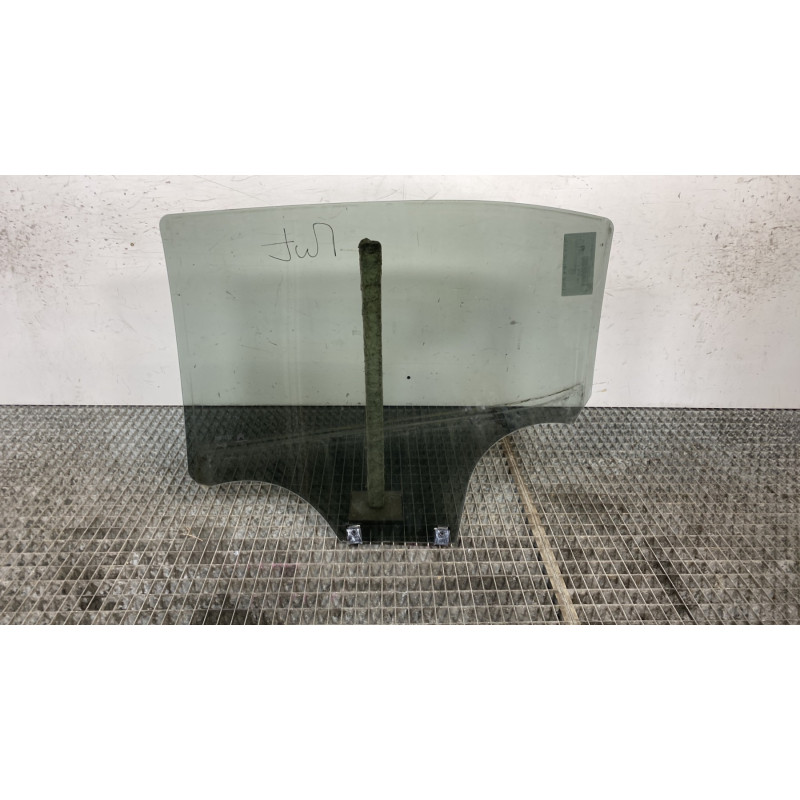 Vitre arriere droit CITROEN C3 3 Photo n°5