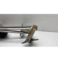 Moteur essuie glace avant PEUGEOT 205